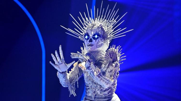 Schaurig schöner Sieg: Das Skelett gewinnt die ProSieben-Show „The Masked Singer“.