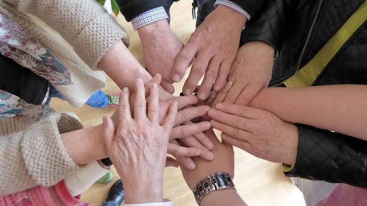 Auch die Seniorenhilfe "Hand in Hand" muss ihre Aktivitäten beschränken - und versucht, anders mit den Mitglieder in Kontakt zu bleiben. (Archivbild)