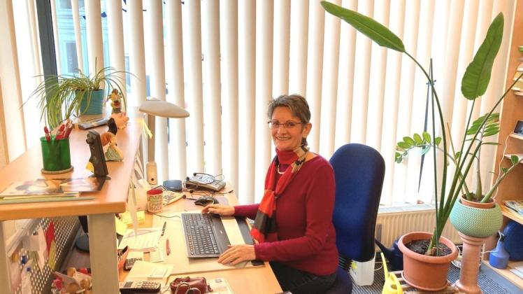 Seit mehr als 30 Jahren sitzt Marion Bohl mit ihrem medizinischen und juristischen Schreibdienst in der Neuen Werderstraße. Zum 21. Dezember wird sie die gewohnten Räumlichkeiten jedoch verlassen und in die Ludwigstraße 1 umziehen.