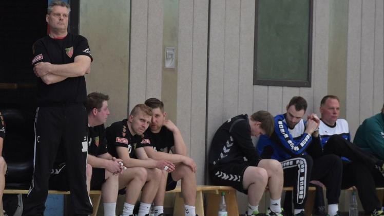 Trainer Lutz Matthiesen stieg mit den Handballern der TS Hoykenkamp ab und direkt wieder auf.