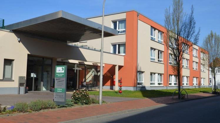 Drei Bewohner und fünf Mitarbeiter haben sich nach Angaben der Alloheim-Unternehmensgruppe in der Bramscher Einrichtung mit dem Coronavirus infiziert (Archivbild). Drei Bewohner und fünf Mitarbeiter haben sich nach Angaben der Alloheim-Unternehmensgruppe in der Bramscher Einrichtung mit dem Coronavirus infiziert (Archivbild).