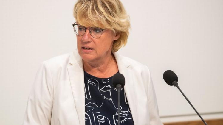 Niedersachsens Agrarministerin Barbara Otte-Kinast (CDU) fordert die Handelskonzerne auf, die Herkunft tierischer Produkte zu kennzeichnen.
