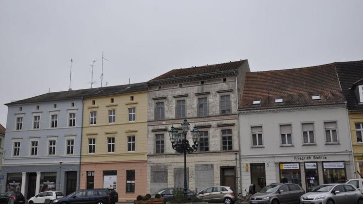 Mit den Fördermitteln gibt es Planungssicherheit für die Sanierung des Gebäudes Großer Markt 10. Mit den Fördermitteln gibt es Planungssicherheit für die Sanierung des Gebäudes Großer Markt 10.
