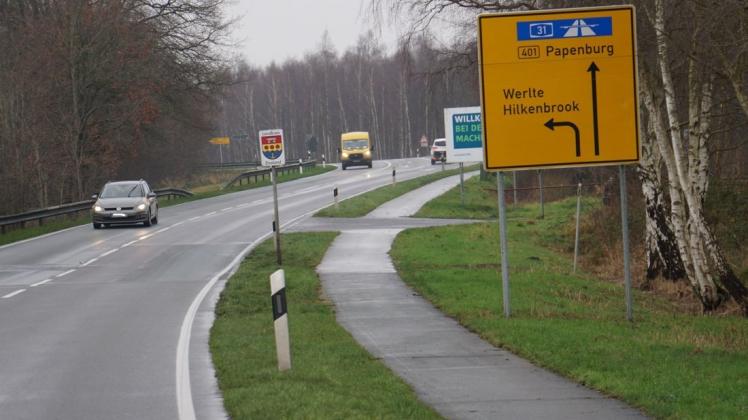 Ab der Kreisgrenze vor der Abfahrt Hilkenbrook bis hinter die Abfahrten Bockhorst und Esterwegen wird die Bundesstraße saniert.