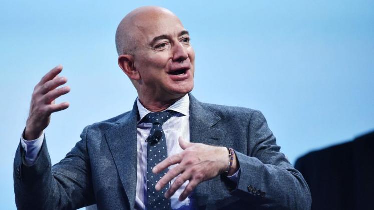 Amazon-Chef Jeff Bezos wird im Milliardärs-Ranking als reichster Mensch überholt.