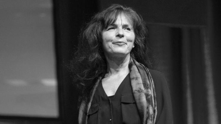 Schauspielerin Mira Furlan starb im Alter von 65 Jahren. Schauspielerin Mira Furlan starb im Alter von 65 Jahren.
