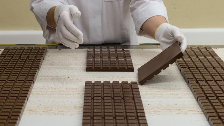 Der Schokoladenhersteller reagiert offensiv auf die Schokoladen-Debatte.