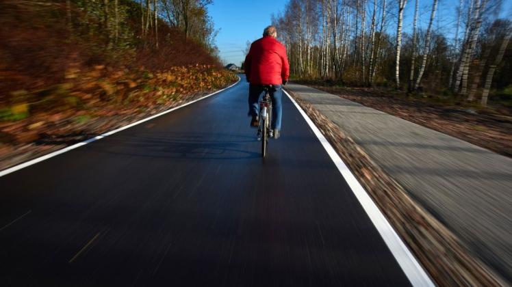 Ein neuer Radweg soll die Verkehrssicherheit der Fahrradfahrer erhöhen.
