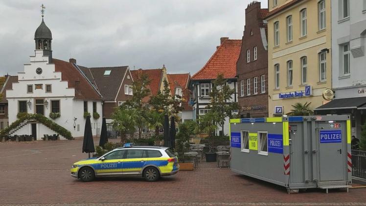 Seit dem 22. Oktober 2020 steht ein Polizei-Container auf dem Lingener Marktplatz.