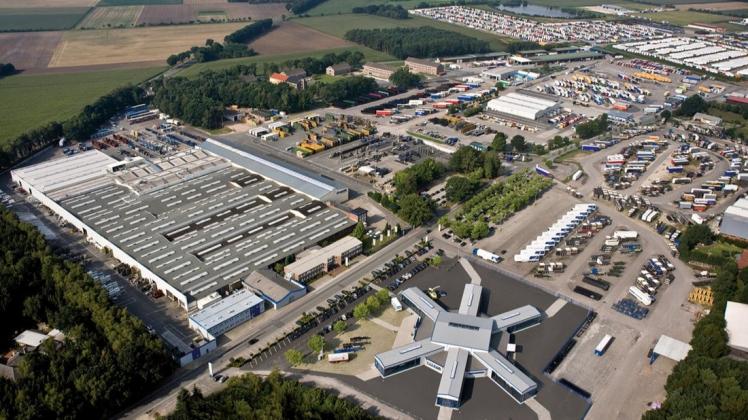 Das Fahrzeugwerk Krone in Werlte startet eine Kooperation mit Schmitz Cargobull. Das Fahrzeugwerk Krone in Werlte startet eine Kooperation mit Schmitz Cargobull.