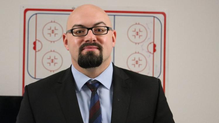 Der neue REC-Coach Niels Garbe ist positiv gestimmt: „Wir haben eine gute und homogene Mannschaft beisammen, die in der Oberliga jeden schlagen kann.“ Der neue REC-Coach Niels Garbe ist positiv gestimmt: „Wir haben eine gute und homogene Mannschaft beisammen, die in der Oberliga jeden schlagen kann.“