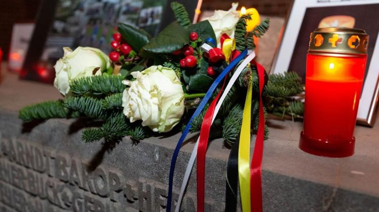 Mit einem stillen Gedenken wurde an die jüngsten Terroropfer in Frankreich, Deutschland und Österreich erinnert.