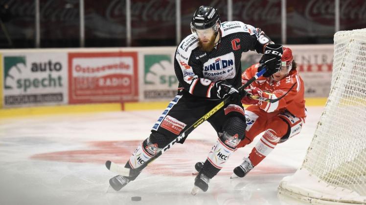 Machte in der Verlängerung den Sieg der REC Piranhas beim Herforder EV klar: Jonas Gerstung Machte in der Verlängerung den Sieg der REC Piranhas beim Herforder EV klar: Jonas Gerstung