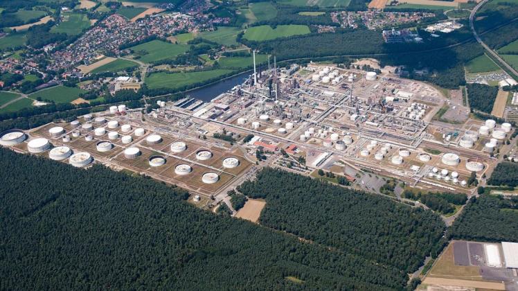 Die Lingener BP-Raffinerie plant, für die Produktion notwendigen Wasserstoff per Elektrolyse und grünem Strom herzustellen.