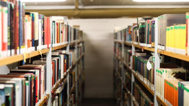 Geschlossen ist derzeit die zentrale Stadtbibliothek am Osnabrücker Markt. Geschlossen ist derzeit die zentrale Stadtbibliothek am Osnabrücker Markt.