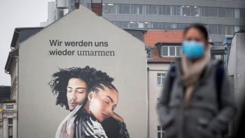 Der Teil-Lockdown in Deutschland verlangt den Menschen einiges ab. Aber hilft er auch schon bei der Bekämpfung der Neuinfektionen?