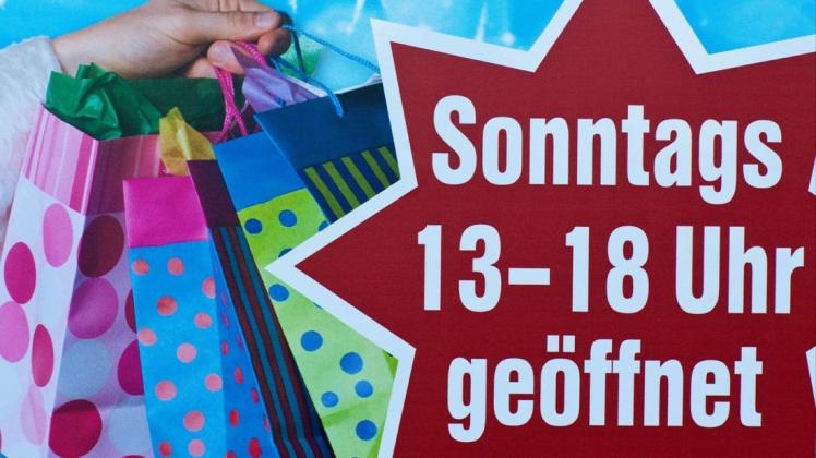Sonntagsöffnungen zu planen ist für den Handel in Niedersachsen oft nicht einfach. Verbände fordern Rechtssicherheit. Laut Sozialministerium bietet das aktuelle Ladenöffnungsgesetz diese.