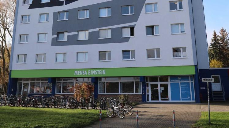 Zu mehreren unangenehmen Vorfällen für zwei junge Studentinnen ist es in dieser Woche in einem Studentenwohnheim in der Rostocker Südstadt gekommen.