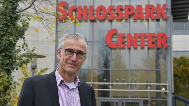 Aus dem Ruhrgebiet, über Hamburg, Leipzig und Stuttgart nach Schwerin: Klaus-Peter Regler ist der neue Manager des Schlosspark Center.