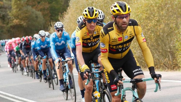 Leistete wichtige Helferdienste für seinen Kapitän Primoz Roglic beim Vuelta-Sieg: Paul Martens, der das Feld anführt. Der gebürtige Rostocker wird seine Karriere bis zum Giro d&apos;Italia 2021 verlängern.
