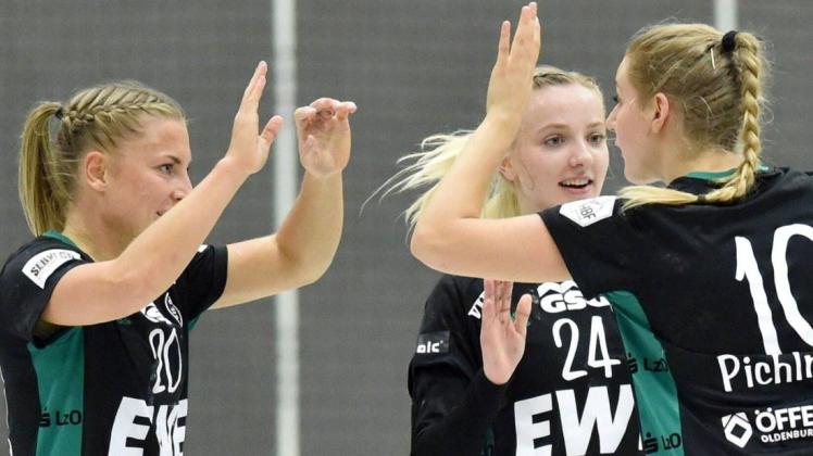 Wollen zurück in die Erfolgsspur: die Bundesliga-Handballerinnen des VfL Oldenburg um (von links) Jenny Behrend, Luisa Knippert und Kathrin Pichlmeier.