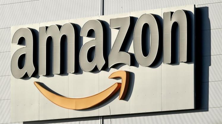 Am Rande des Überseehafens und in Dummerstorf will der Internethandelsriese Amazon Standorte eröffnen. In der Hansestadt wird eine Ansiedlung weiter deutlich kritisiert.
