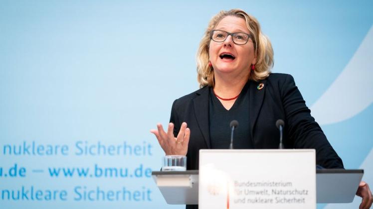 Bundesumweltministerin Svenja Schulze will den Anteil Erneuerbarer Energien am Energiemix in Deutschland bis 2030 deutlich ausbauen. Das bisherige Ziel von 65 Prozent hält sie für überholt.