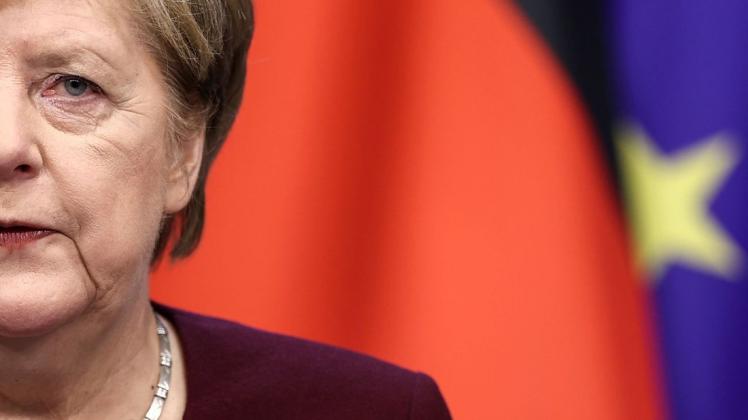 Die Zahl der Neuinfektionen mit dem Coronavirus erreicht in Deutschland seit Tagen immer neue Höchstwerte. "Wir müssen jetzt alles tun, damit das Virus sich nicht unkontrolliert ausbreitet. Dabei zählt jetzt jeder Tag", mahnte Bundeskanzlerin Merkel am Samstag.