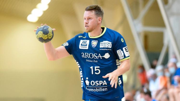 War in Altenholz der Mann für die wichtigen Tore: Tim Völzke. Er erzielte u. a. das 17:15 (41.), das 20:17 (46.) und das 21:19 (48.). War in Altenholz der Mann für die wichtigen Tore: Tim Völzke. Er erzielte u. a. das 17:15 (41.), das 20:17 (46.) und das 21:19 (48.).
