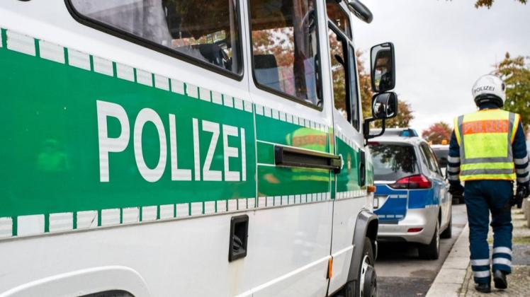 Sechs Berliner Polizisten wurden aufgrund rassistischer Nachrichten suspendiert.