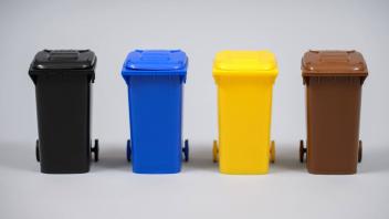 Wieviel Müll produziert jeder Deutsche? Als Richtwert werden 10 Liter pro Person und Woche angenommen.
