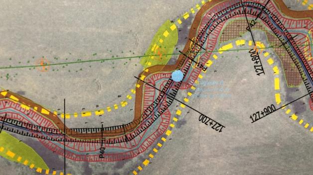 Der heutige Verlauf der Warnow ist schwarz in den Plänen verzeichnet. Rot zeigt den Fluss nach der Rentaurierung. Der heutige Verlauf der Warnow ist schwarz in den Plänen verzeichnet. Rot zeigt den Fluss nach der Rentaurierung.