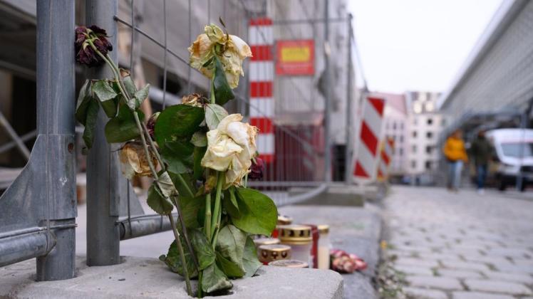 Ein bekannter, mutmaßlich islamistischer Gefährder hat in Dresden zwei Männer mit einem Messer attackiert. Einer von ihnen erlag seinen Verletzungen.