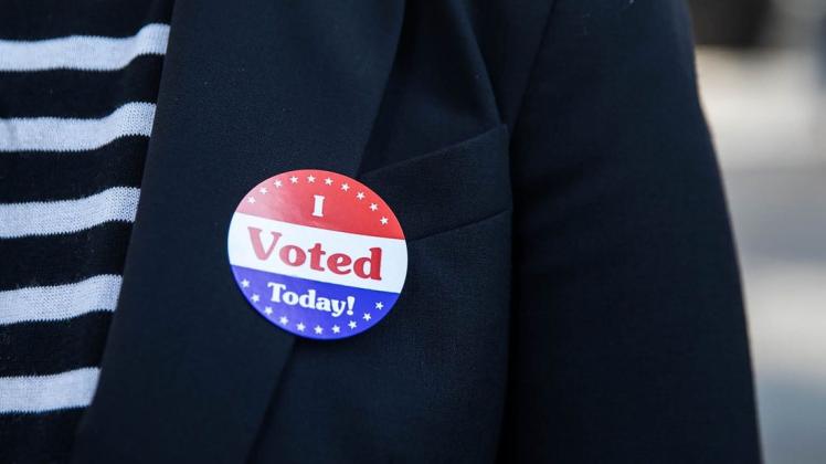 Mit einem "Ich-habe-gewählt"-Sticker zeigen Amerikaner ihre erfüllte Bürgerpflicht. Mit einem "Ich-habe-gewählt"-Sticker zeigen Amerikaner ihre erfüllte Bürgerpflicht.