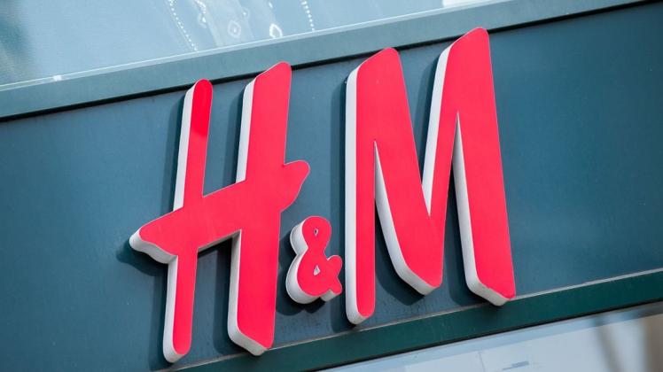 H&M will weltweit Filialen schließen.
