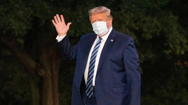 US-Präsident Donald Trump hat sich mit dem Coronavirus infiziert.
