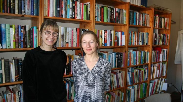 Ulrika Rinke (li.) und Emily Grunert sind die Programmleiterinnen des Literaturhaus e.V.