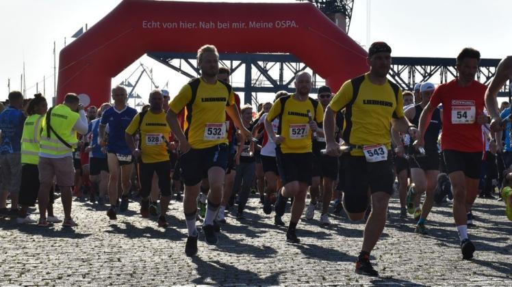 Beim 10. Rostocker Firmenlauf letztes Jahr nahmen rund 3000 Läufer teil.