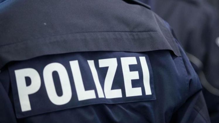 Die Unfallbeteiligten kamen laut Polizei ohne Verletzungen davon. Die Unfallbeteiligten kamen laut Polizei ohne Verletzungen davon.