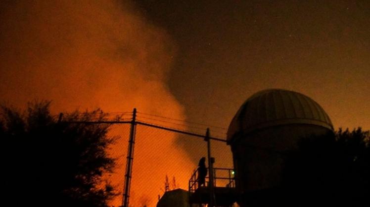 Das berühmte Mount-Wilson-Observatorium in Los Angeles ist vom Feuer bedroht.