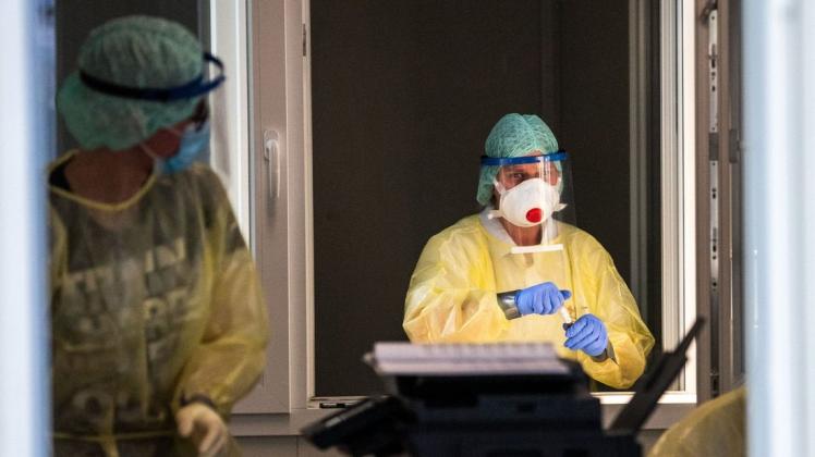 Hunderte Menschen hatten sich in Garmisch-Partenkirchen auf das Coronavirus testen lassen. Hunderte Menschen hatten sich in Garmisch-Partenkirchen auf das Coronavirus testen lassen.