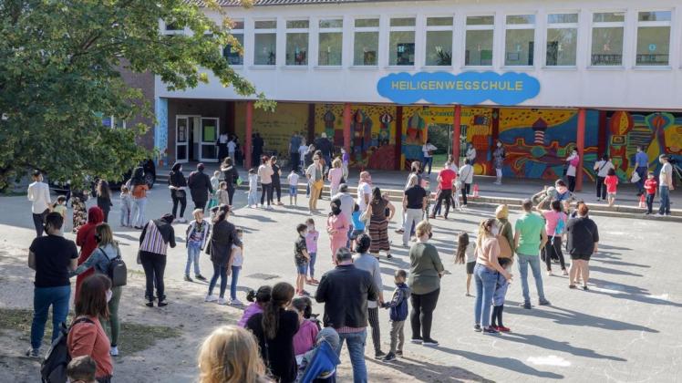 Rund 200 Kontaktpersonen wurden am vergangenen Samstag in der Heiligenwegschule in Osnabrück auf das Corona-Virus getestet.