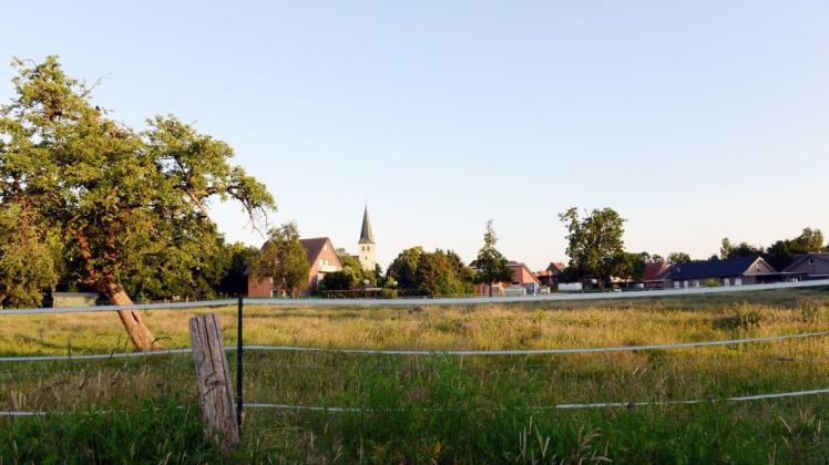 Südlich der Karlstraße soll auf einer gut 1,4 Hektar großen Fläche ein neues Baugebiet entstehen. Südlich der Karlstraße soll auf einer gut 1,4 Hektar großen Fläche ein neues Baugebiet entstehen.