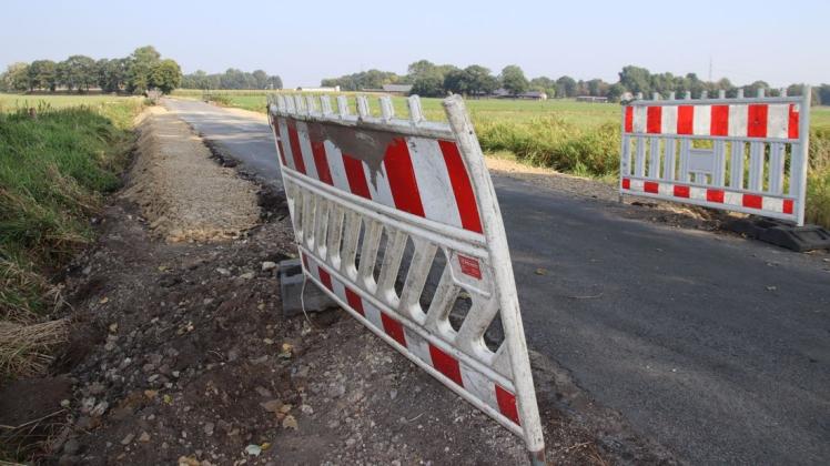 Die Baustelle an den Flutwiesen zwischen Westerbeck und Seeste ist wie verwaist. Die Arbeiten sollen bald weitergehen. Die Baustelle an den Flutwiesen zwischen Westerbeck und Seeste ist wie verwaist. Die Arbeiten sollen bald weitergehen.