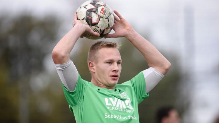 „Ein Spiel zum Vergessen“, so nannte es sein Trainer, konnte Tom Krüger vom TSV Rostock durch seinen Treffer wenigstens noch in ein Unentschieden biegen.
