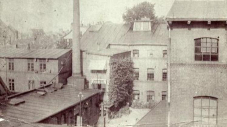 Witte startete in einem ehemaligen Getreidespeicher in der Schnickmannstraße, der Ende des 18. Jahrhunderts errichtet worden war.