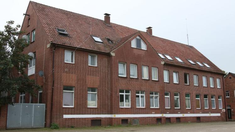 Nach dem Kauf will das Unternehmen Tönnies die alte Molkerei in Badbergen gemäß den Wohnstandards der Tönnies-Gruppe umbauen.