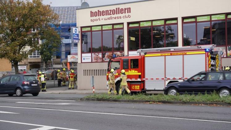 Am Freitagvormittag ist es zu einem Gefahrgut-Einsatz der Feuerwehr im Best-Western-Hotel Hohenzollern am Theodor-Heuss-Platz gekommen. Am Freitagvormittag ist es zu einem Gefahrgut-Einsatz der Feuerwehr im Best-Western-Hotel Hohenzollern am Theodor-Heuss-Platz gekommen.