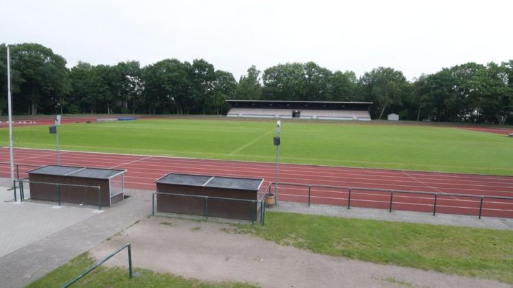 Das Stadion Delmenhorst soll für die Fußball-Regionalliga tauglich gemacht werden.