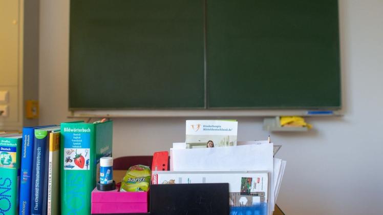 In Niedersachsen ist eine Debatte um Schulöffnungen entbrannt.